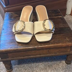 Chic White & Gold Women's Slide Sandals